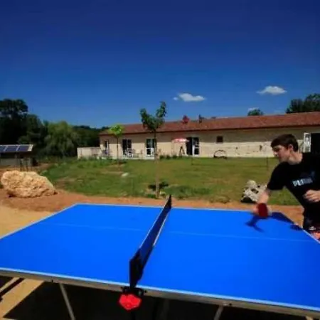 3 Etoiles - Piscine - Eebbie